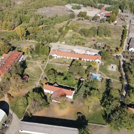 Sarlospuszta Club Hotel Tatárszentgyörgy