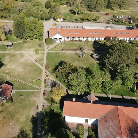 Sarlospuszta Club Hotel 3*