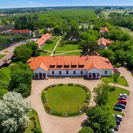 Sarlospuszta Club Hotel Tatárszentgyörgy