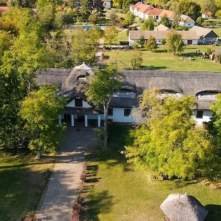 Hotel Sarlospuszta Club