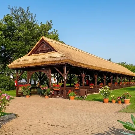 Sarlospuszta Club 3* Tatárszentgyörgy