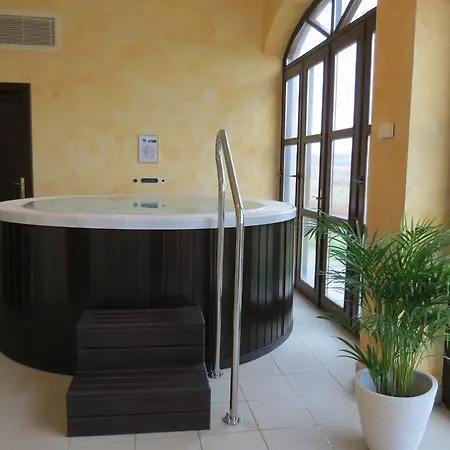 Hotel Sarlospuszta Club
