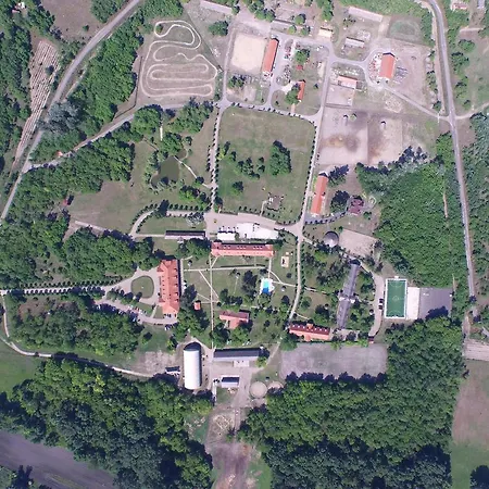Sarlospuszta Club Hotel