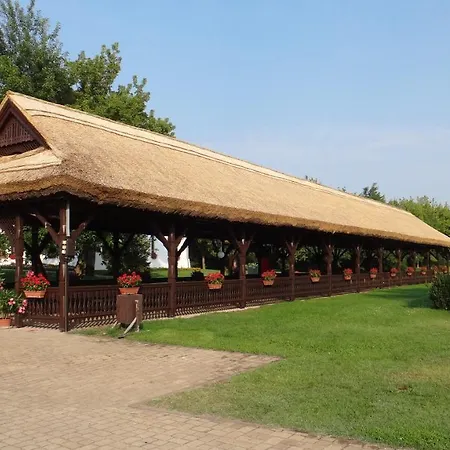 Hotel Sarlóspuszta Club Tatárszentgyörgy
